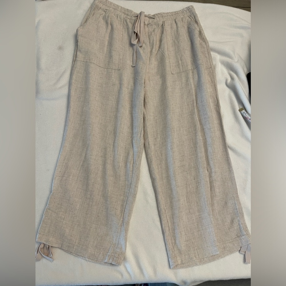 Style Me- linen crop pants NWOT